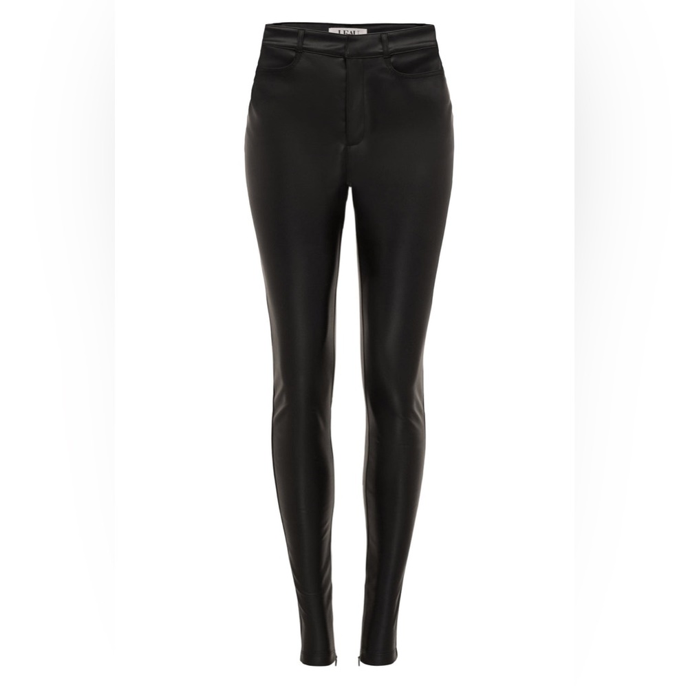 NWT:
SYNDER VEGAN LEATHER SKINNY PANTS - BLACK